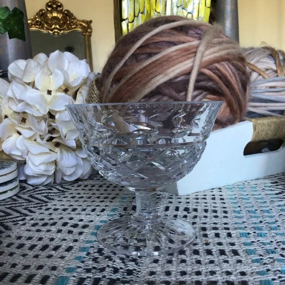 Dartington Hall Footed Crystal Bowl - Picture 1 of 6